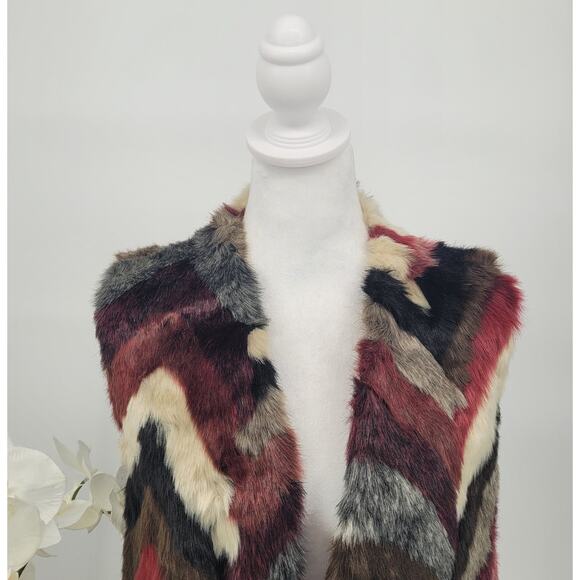 Joseph A Size L Y2K Chevron Print Faux Fur Warm Open Front Vest Aspen Chic - Picture 4 of 9